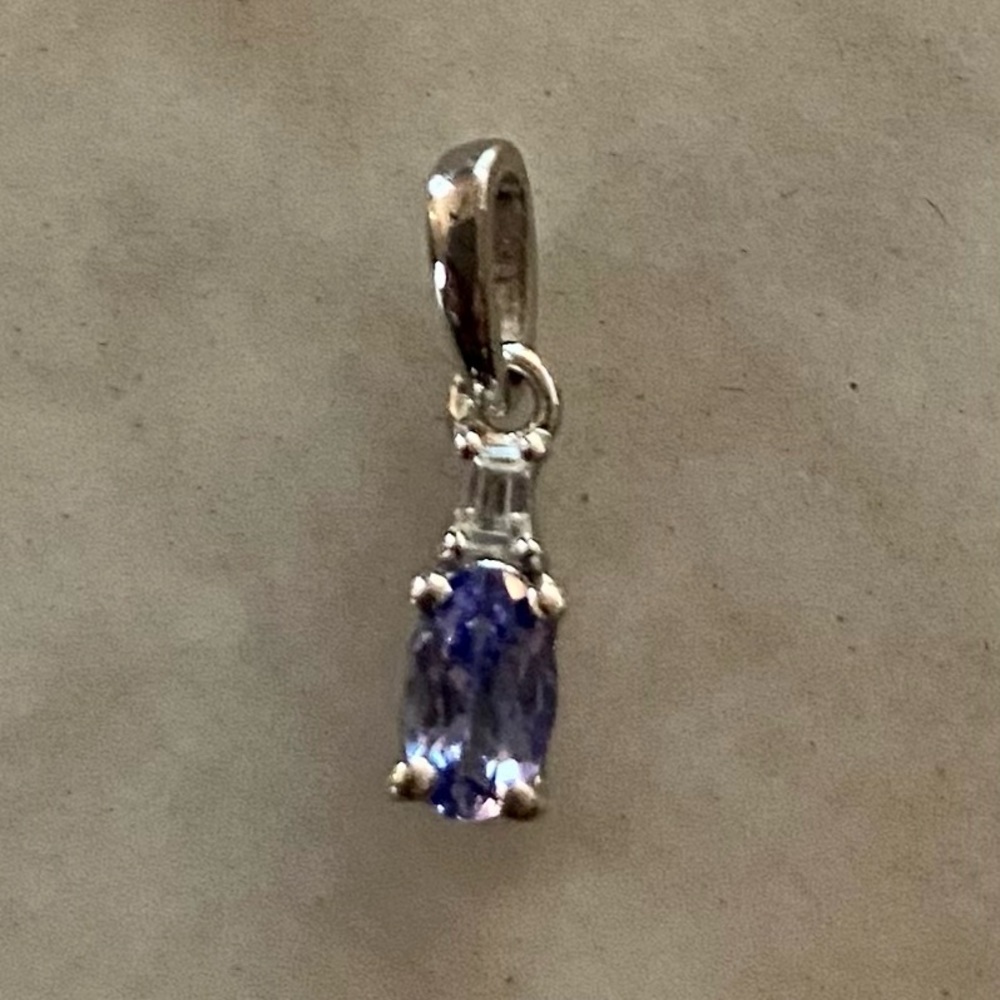 NWT Tanzanite & White Zircon Suite!Earrings,Pendant,Ring in .925 Sterling Silver - Picture 9 of 10